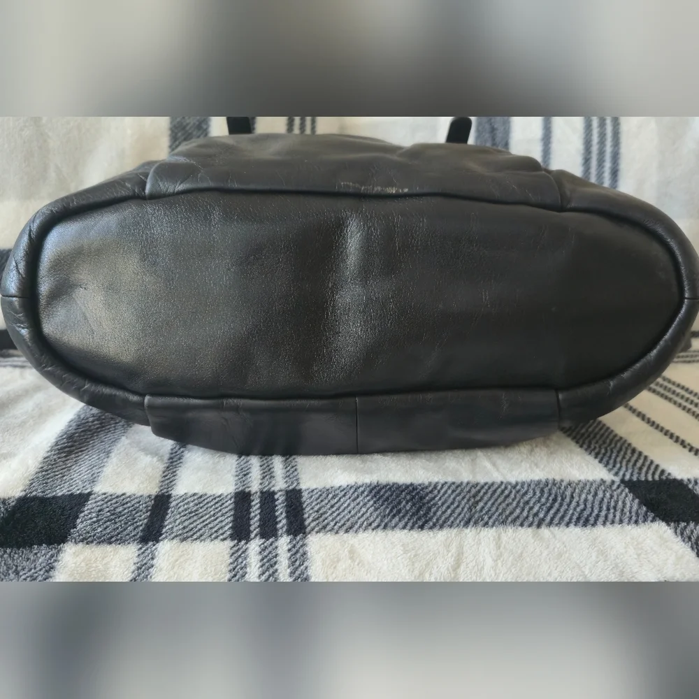 Coach Vintage  Juliette Black Leather  Bag - Picture 12 of 16